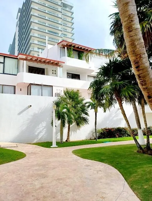 Espacioso Departamento En Cancun Apartment